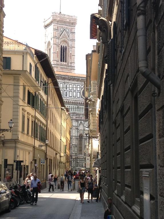 Il Giglio Apartment Florence Luaran gambar